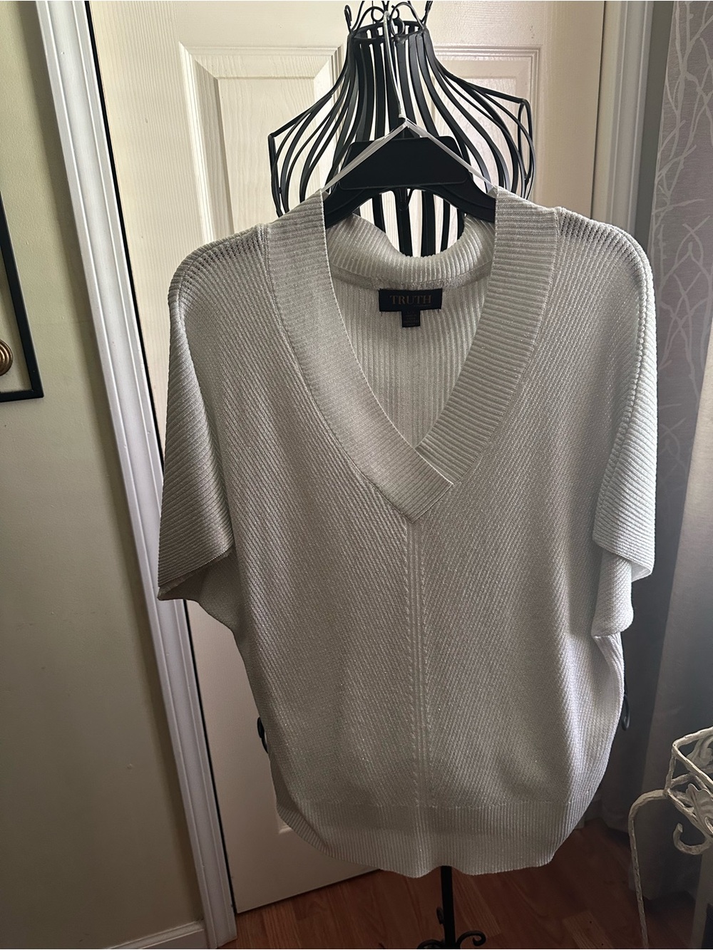 Silver Metallic V-Neck - Picture 2 of 5